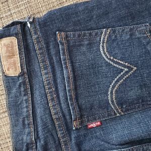 Woman's Levi's 515